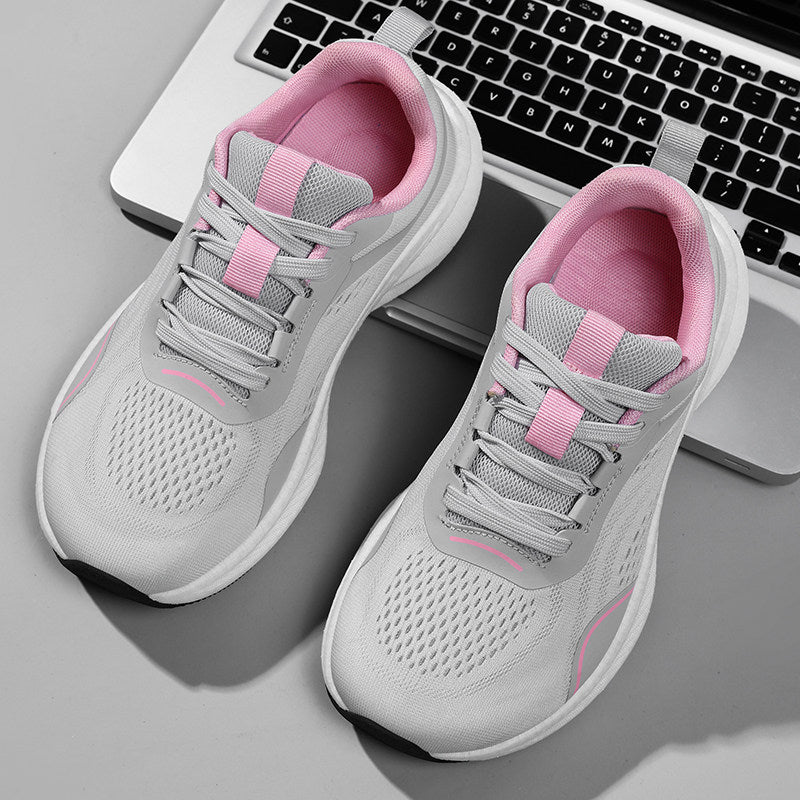 Wide-toe breathable sports shoes