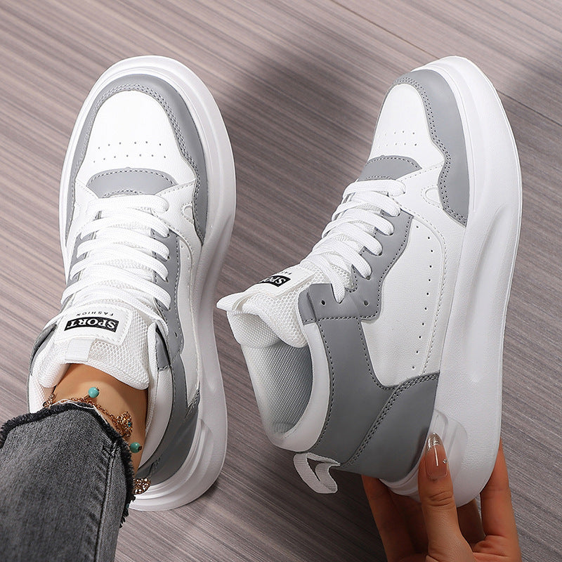 Soft-soled comfortable casual sports sneakers