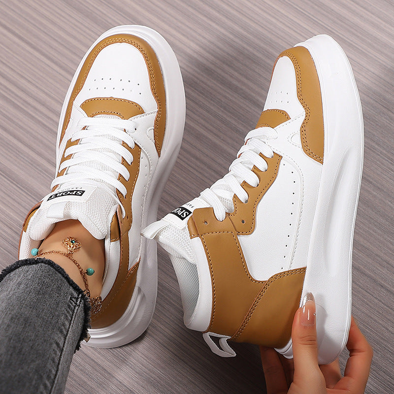 Soft-soled comfortable casual sports sneakers