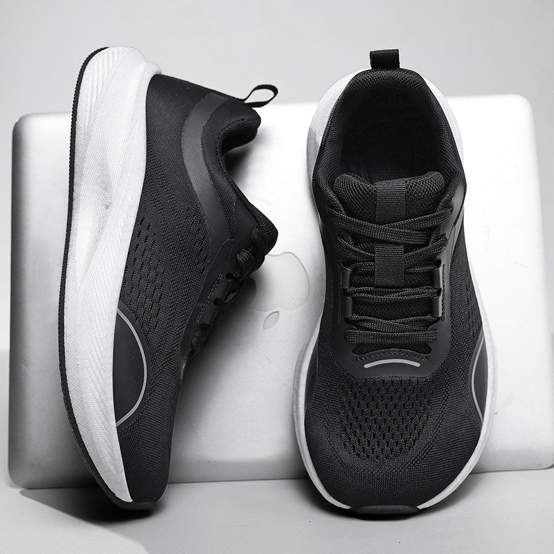 Wide-toe breathable sports shoes