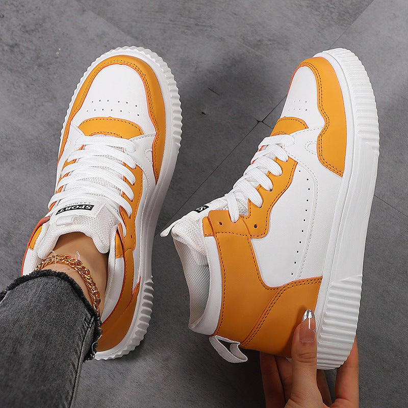 Soft-soled comfortable casual sports sneakers