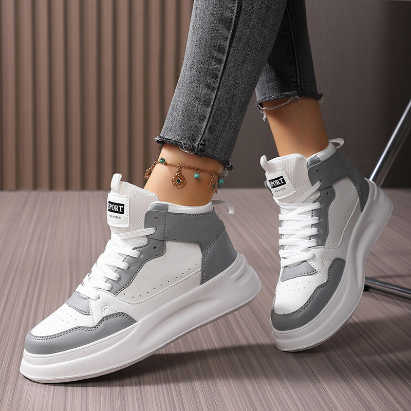 Soft-soled comfortable casual sports sneakers